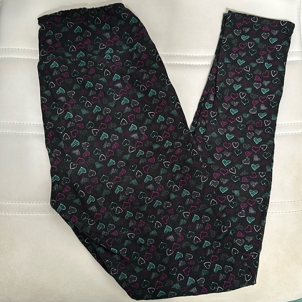 LuLaRoe Heart Leggings Valentines Day